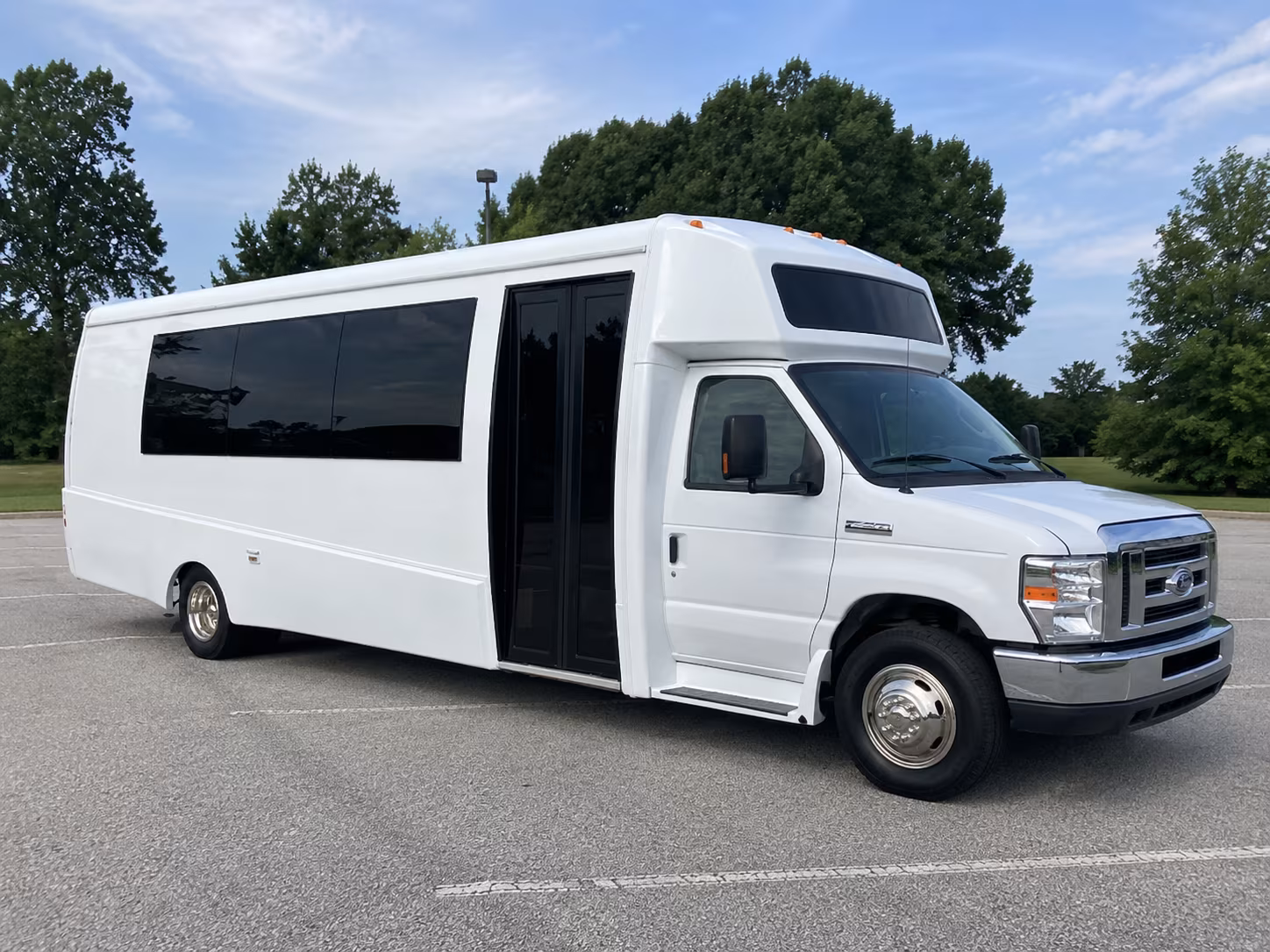 18 Passenger Party Bus Exterior