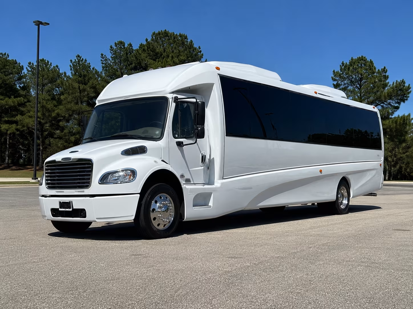 28 Passenger Party Bus Exterior