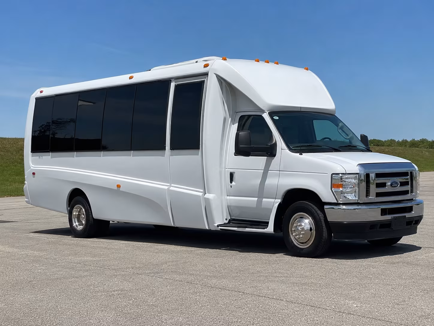 Oklahoma City Homecoming & Prom Party Bus Rentals
