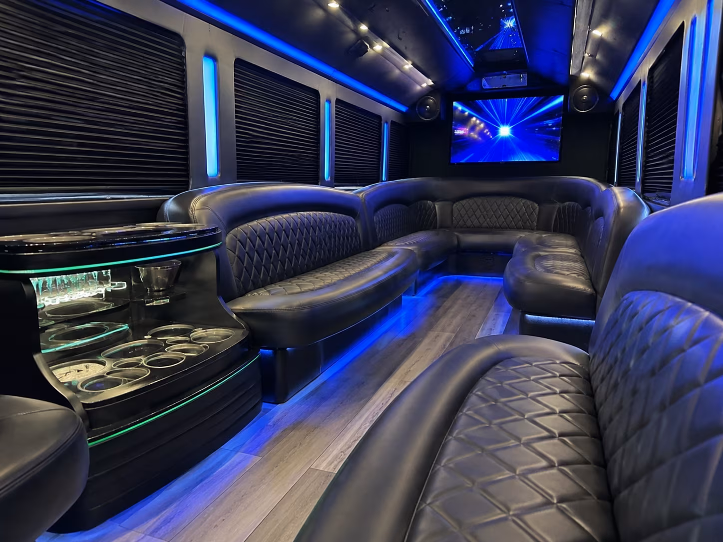 Tulsa Birthday, Sweet 16, & Quinceañera Transportation onboard seating